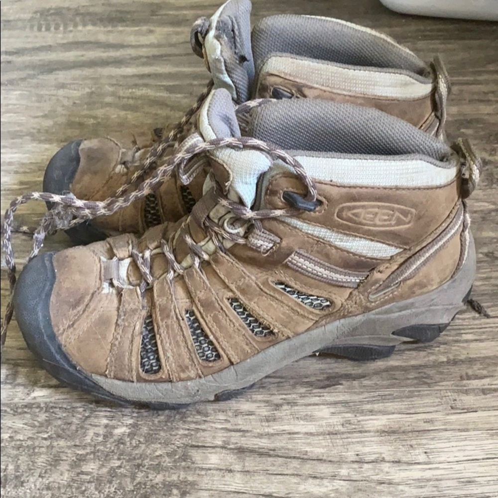 Keen hiking boots
